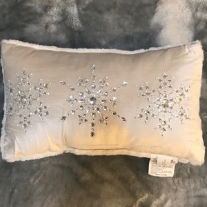 NWOT Three Snowflake Oblong Throw Pillow